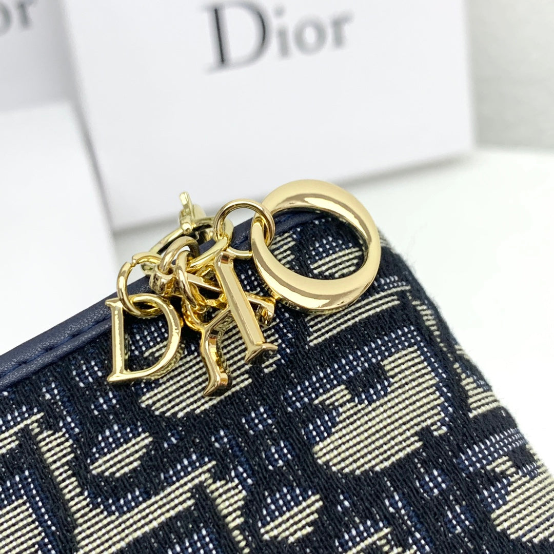 Chic & Stylish Bags