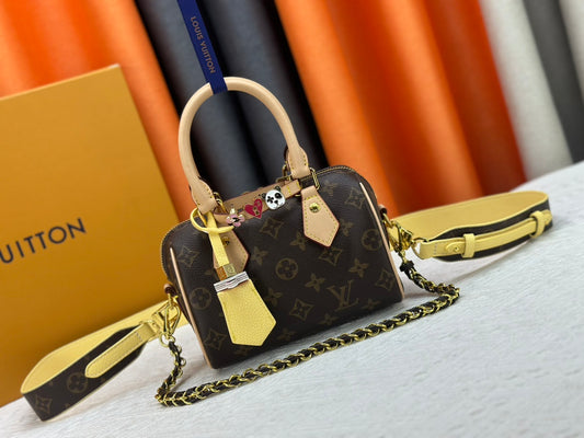 Chic & Stylish Bags