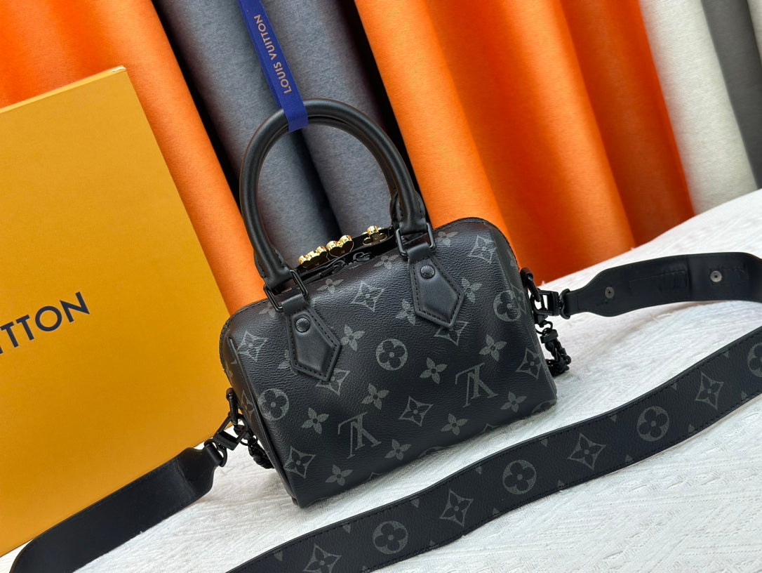 Chic & Stylish Bags
