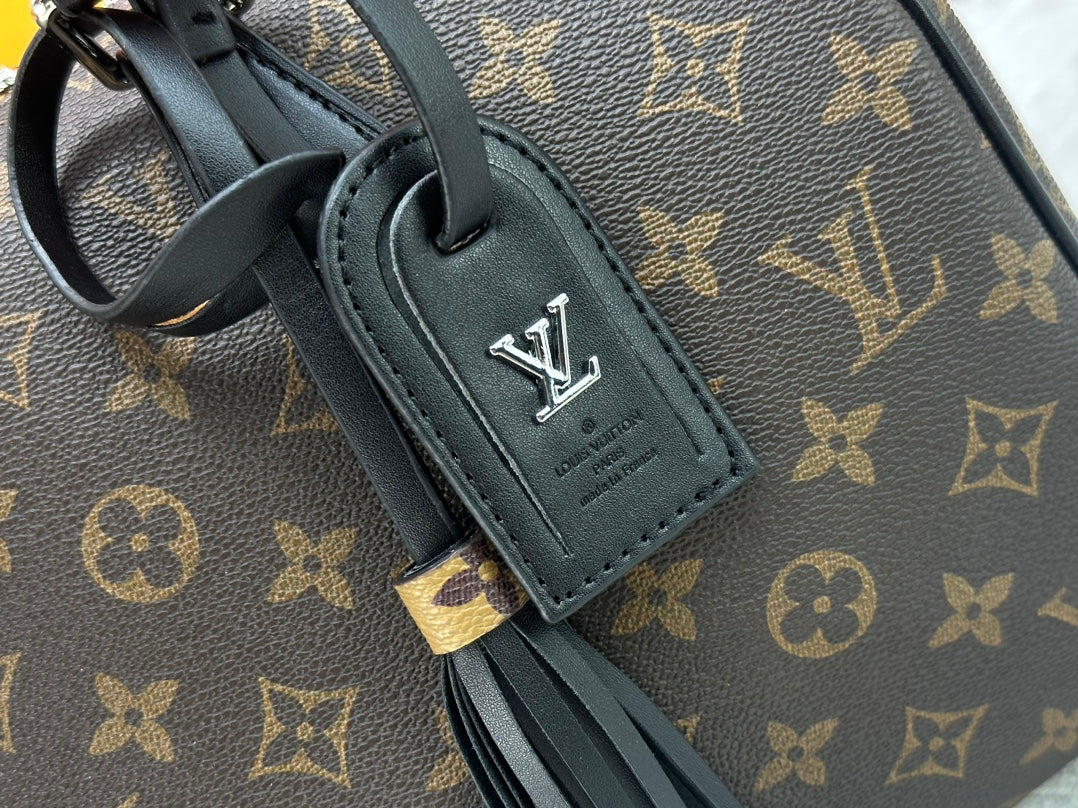 Chic & Stylish Bags