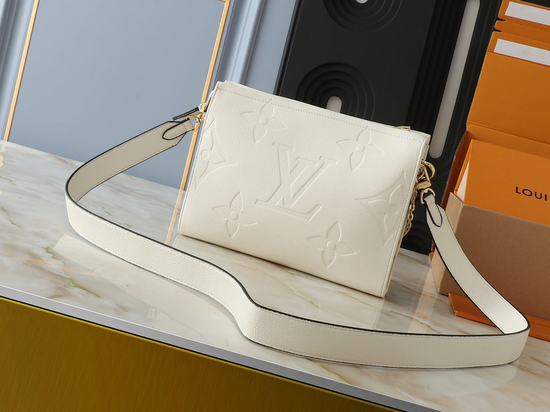 Chic & Stylish Bags