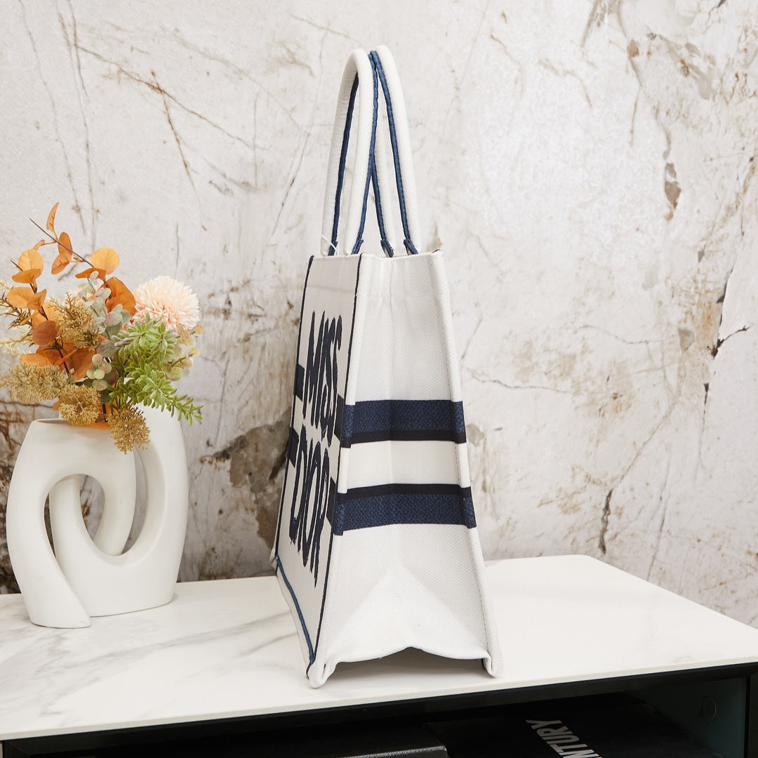 Chic & Stylish Bags