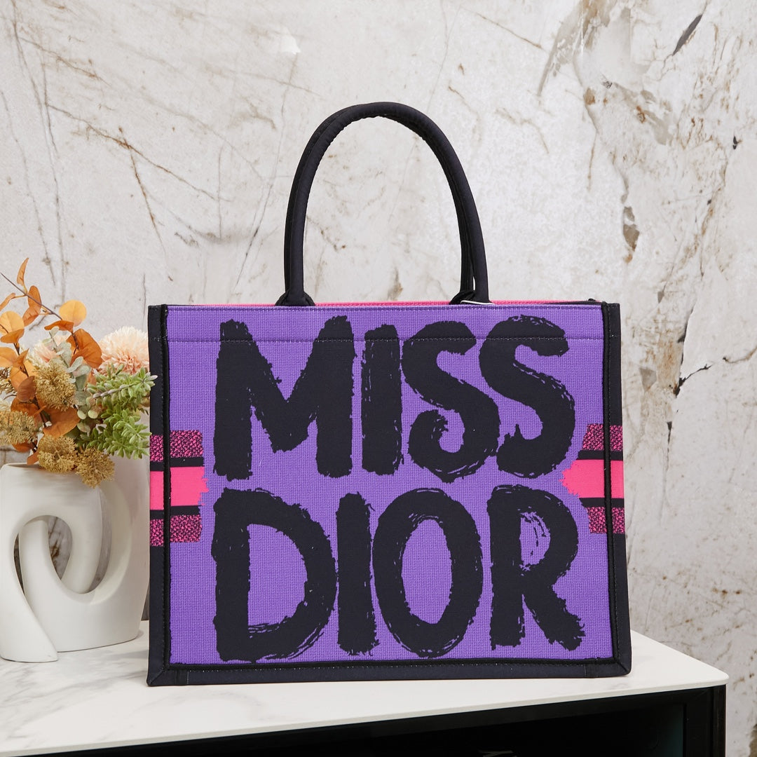 Chic & Stylish Bags