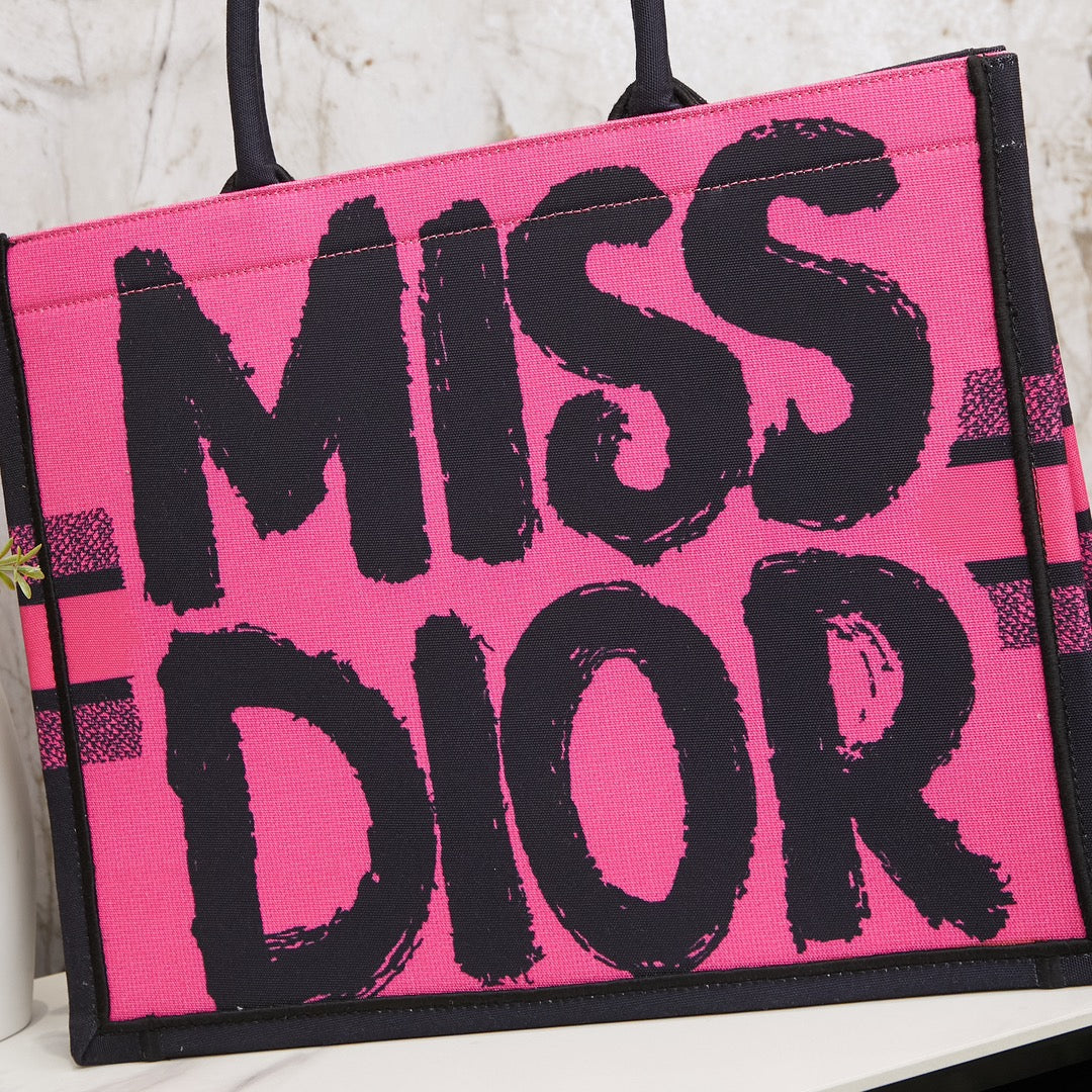 Chic & Stylish Bags