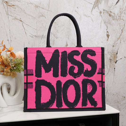 Chic & Stylish Bags
