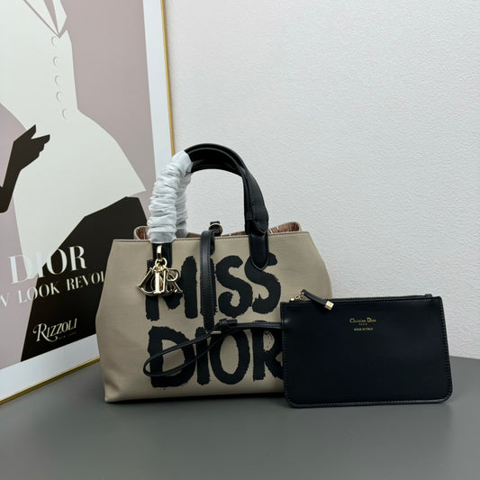 Chic & Stylish Bags
