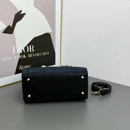 Chic & Stylish Bags