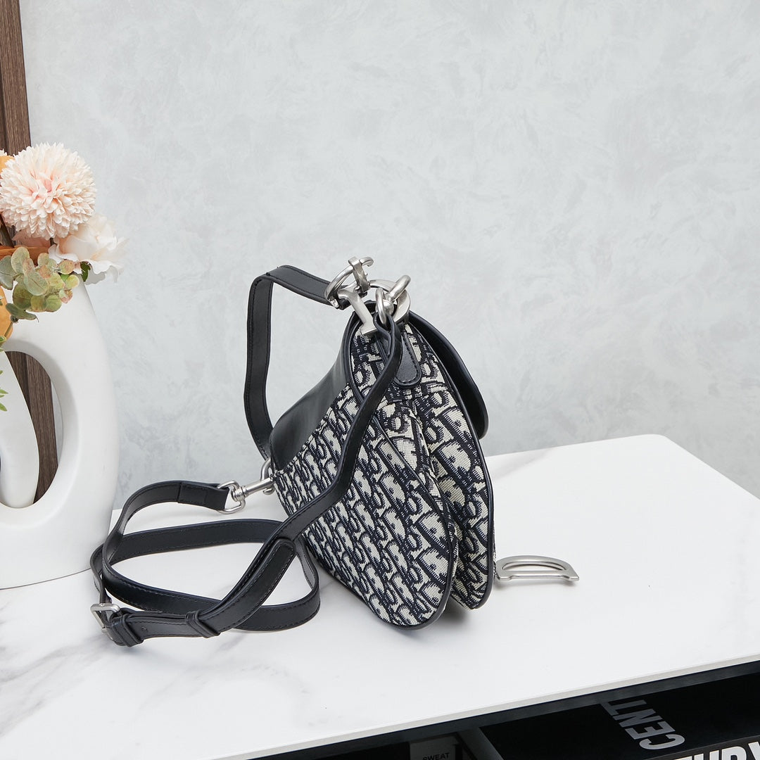 Chic & Stylish Bags