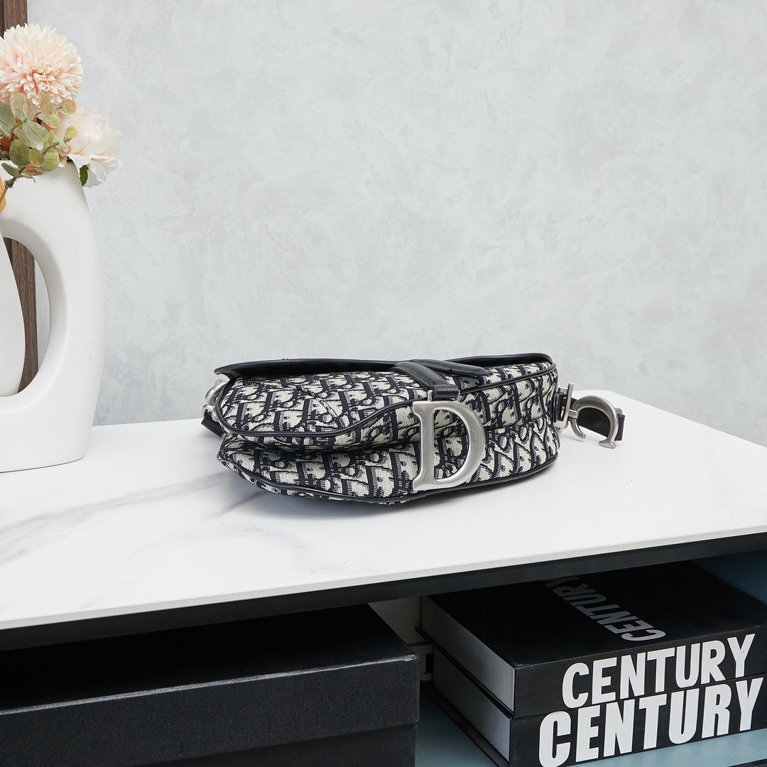 Chic & Stylish Bags