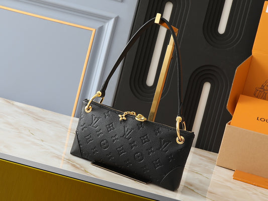 Chic & Stylish Bags