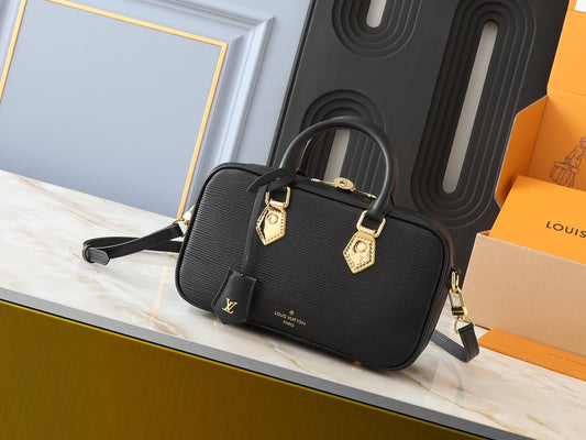 Chic & Stylish Bags