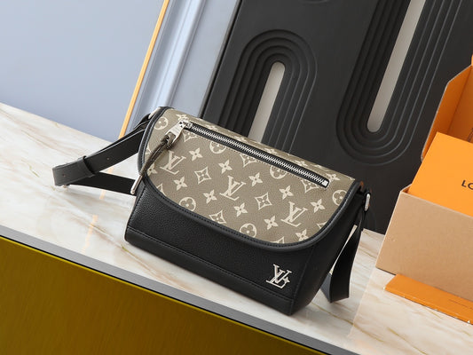 Chic & Stylish Bags