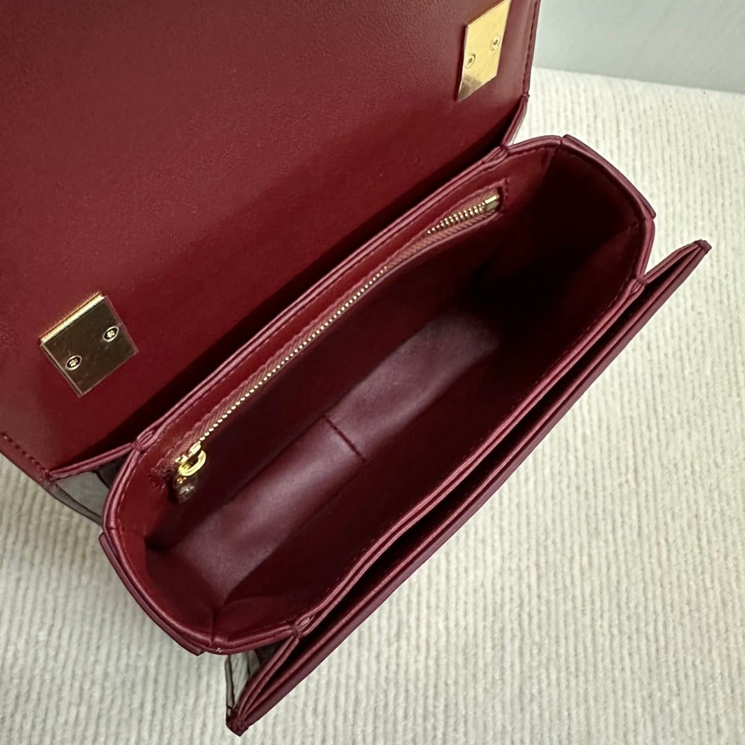 Chic & Stylish Bags