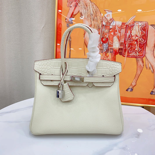 Chic & Stylish Bags