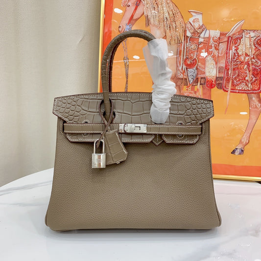 Chic & Stylish Bags