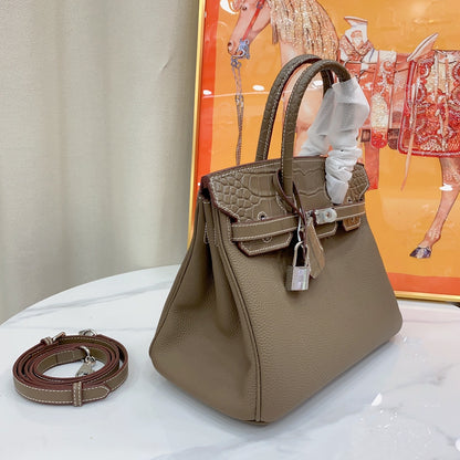Chic & Stylish Bags