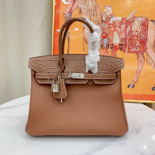 Chic & Stylish Bags