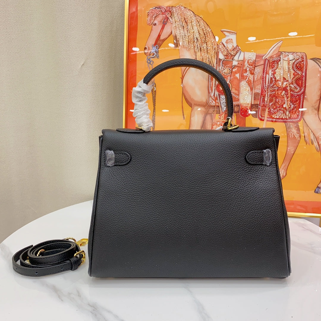 Chic & Stylish Bags