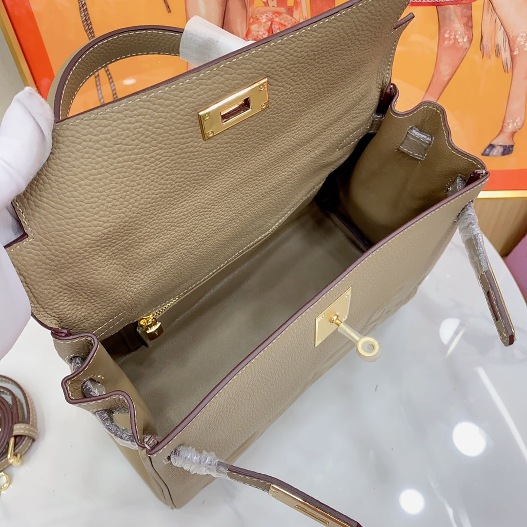 Chic & Stylish Bags