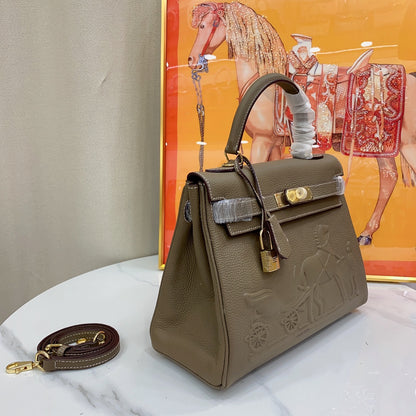 Chic & Stylish Bags