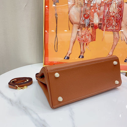 Chic & Stylish Bags