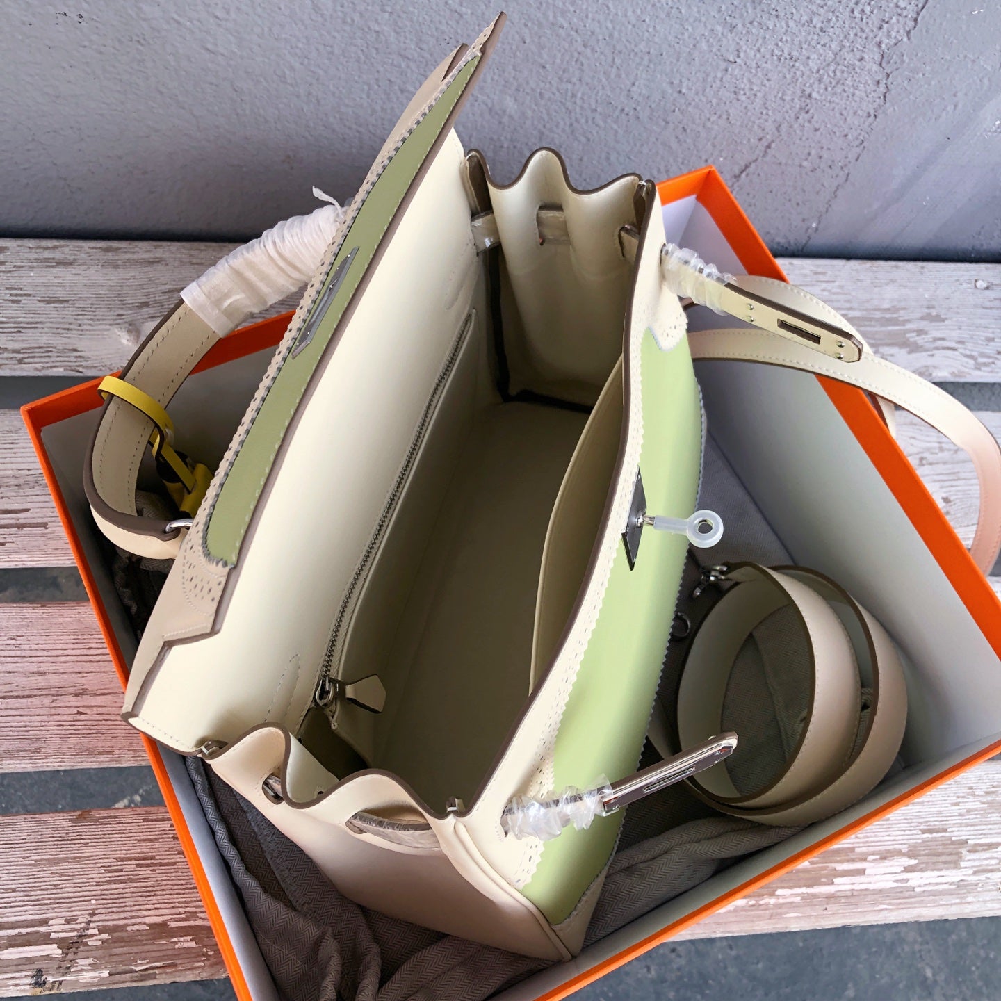 Chic & Stylish Bags
