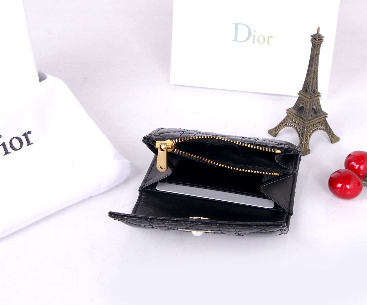 Chic & Stylish Bags
