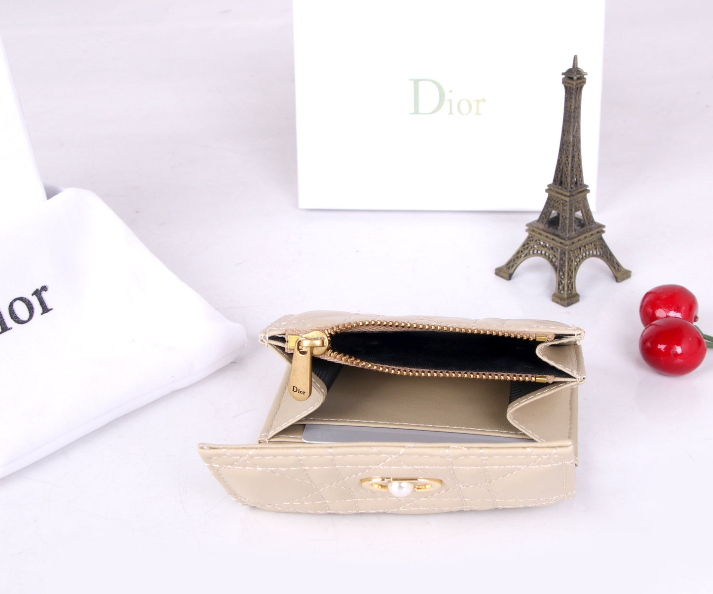 Chic & Stylish Bags
