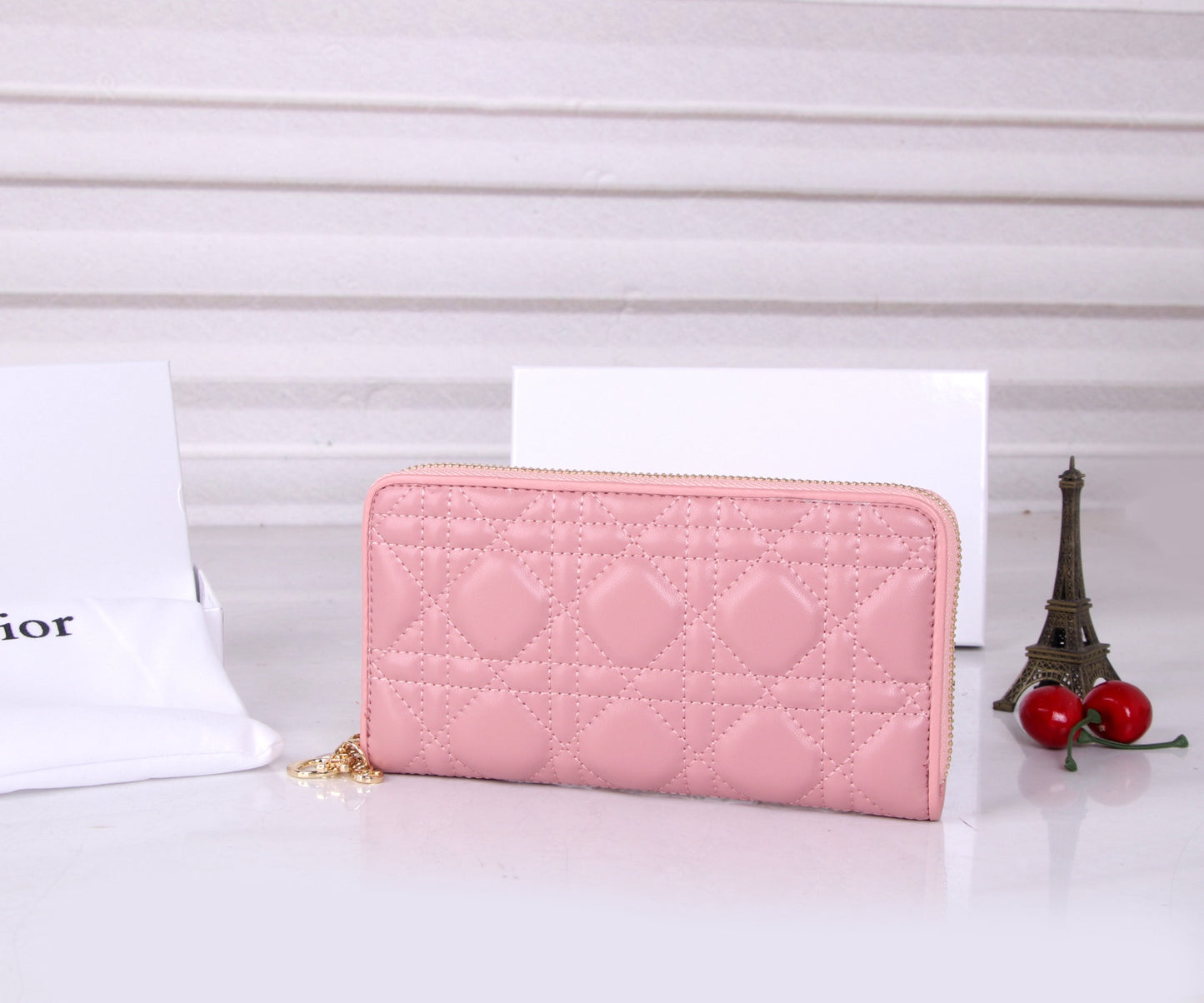 Chic & Stylish Bags