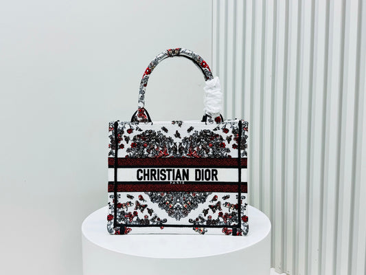 Chic & Stylish Bags