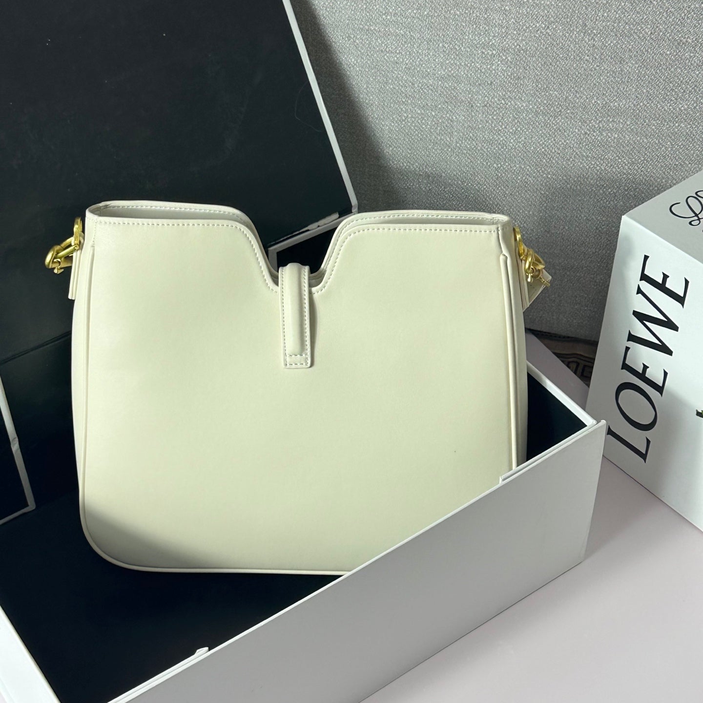 Chic & Stylish Bags