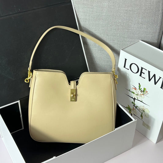 Chic & Stylish Bags