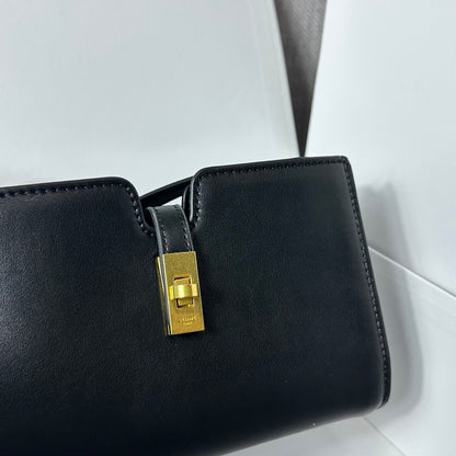 Chic & Stylish Bags