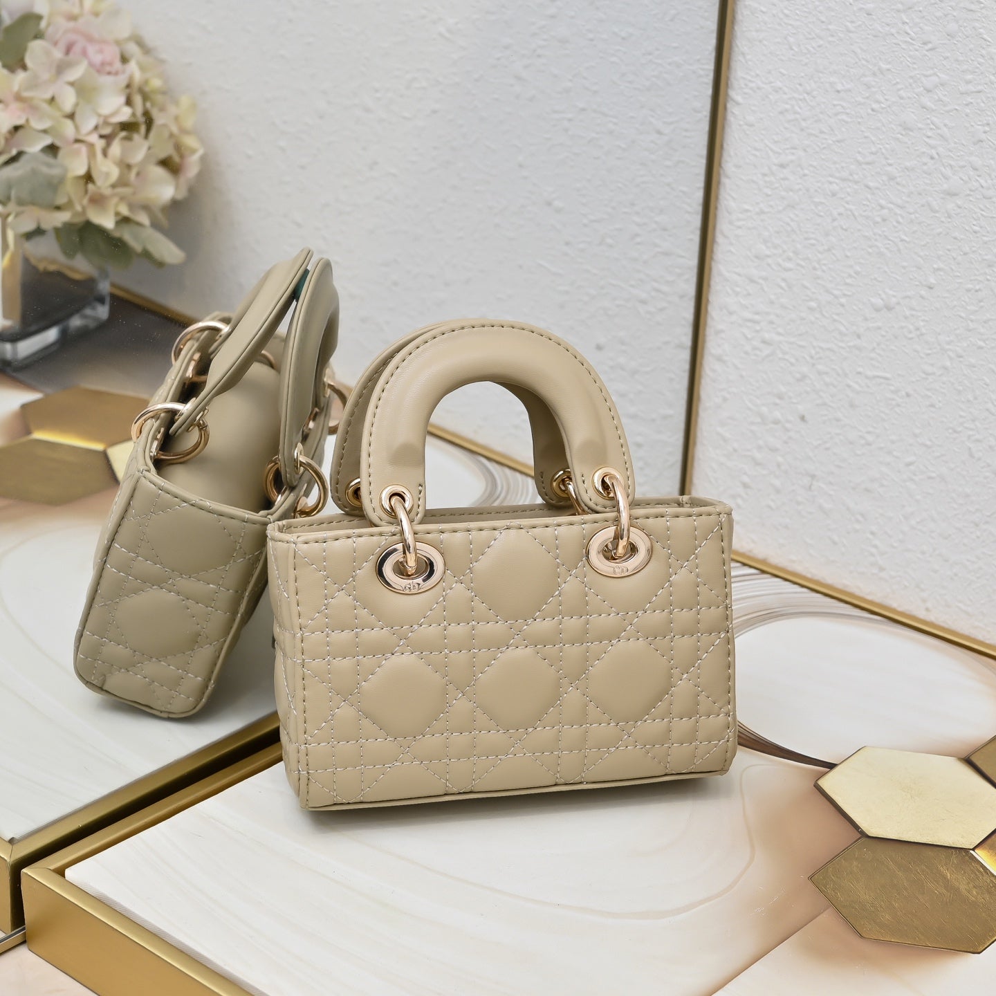 Chic & Stylish Bags