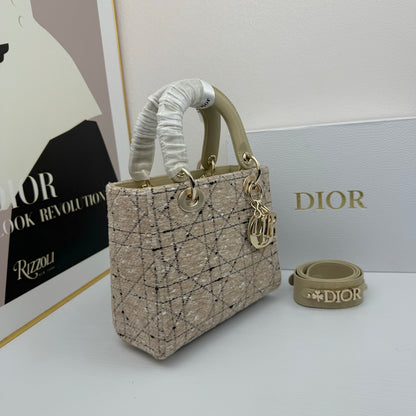 Chic & Stylish Bags