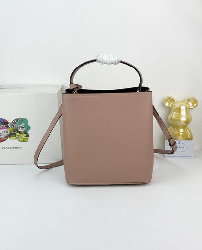 Chic & Stylish Bags