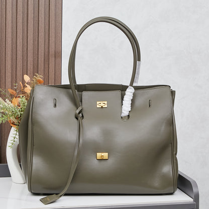 Chic & Stylish Bags