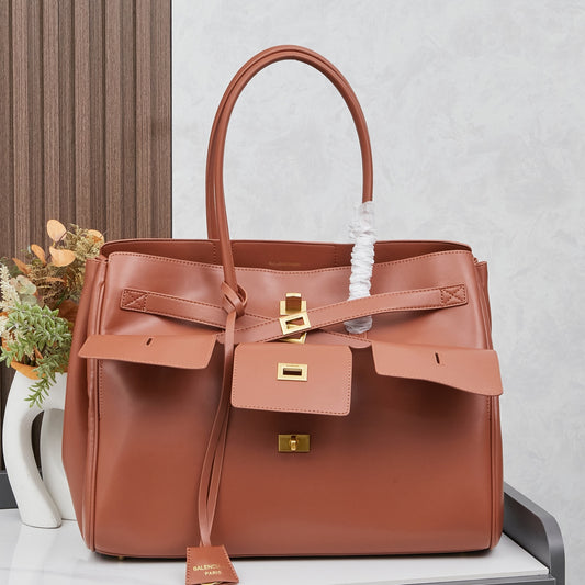 Chic & Stylish Bags