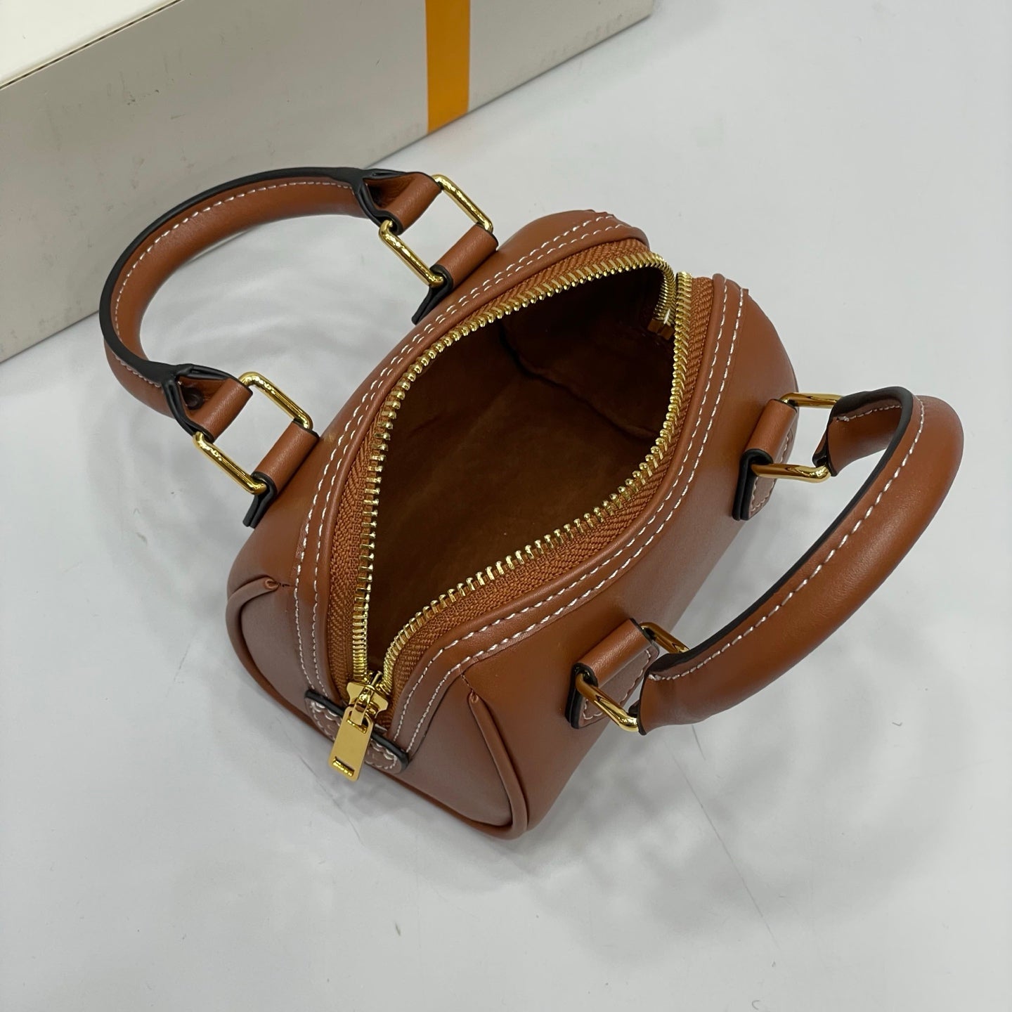 Chic & Stylish Bags