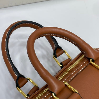 Chic & Stylish Bags