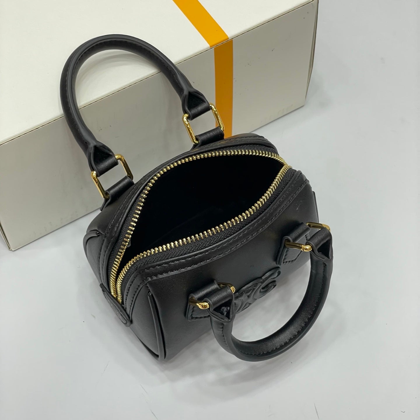 Chic & Stylish Bags