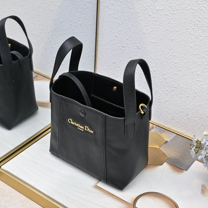 Chic & Stylish Bags