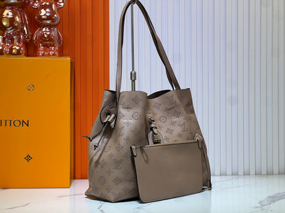 Chic & Stylish Bags