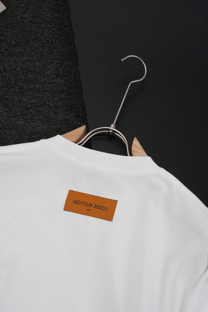 MINIMALIST STREET STYLE