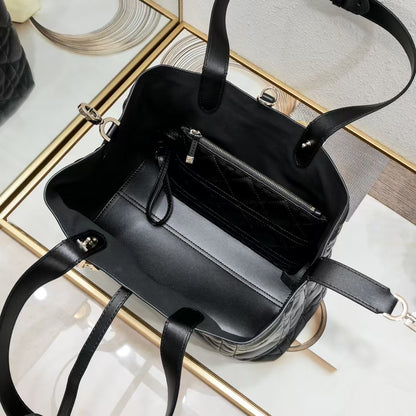 Chic & Stylish Bags