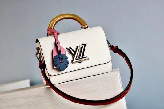 Chic & Stylish Bags