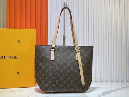 Chic & Stylish Bags