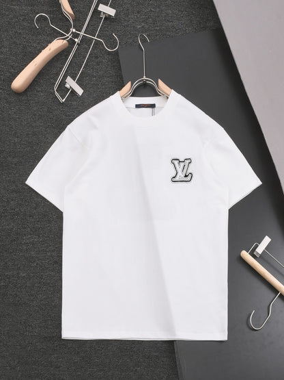 MINIMALIST STREET STYLE
