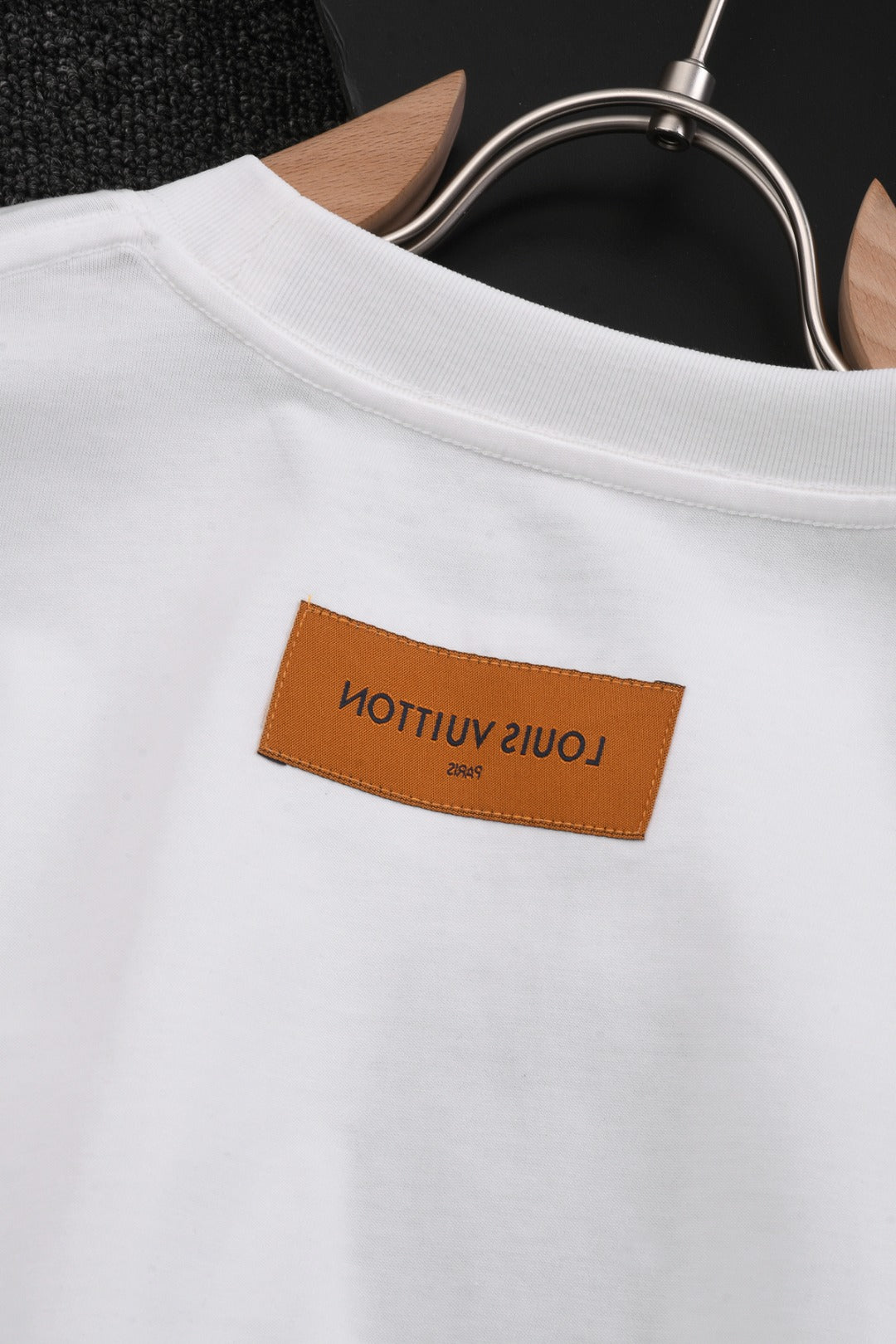 MINIMALIST STREET STYLE