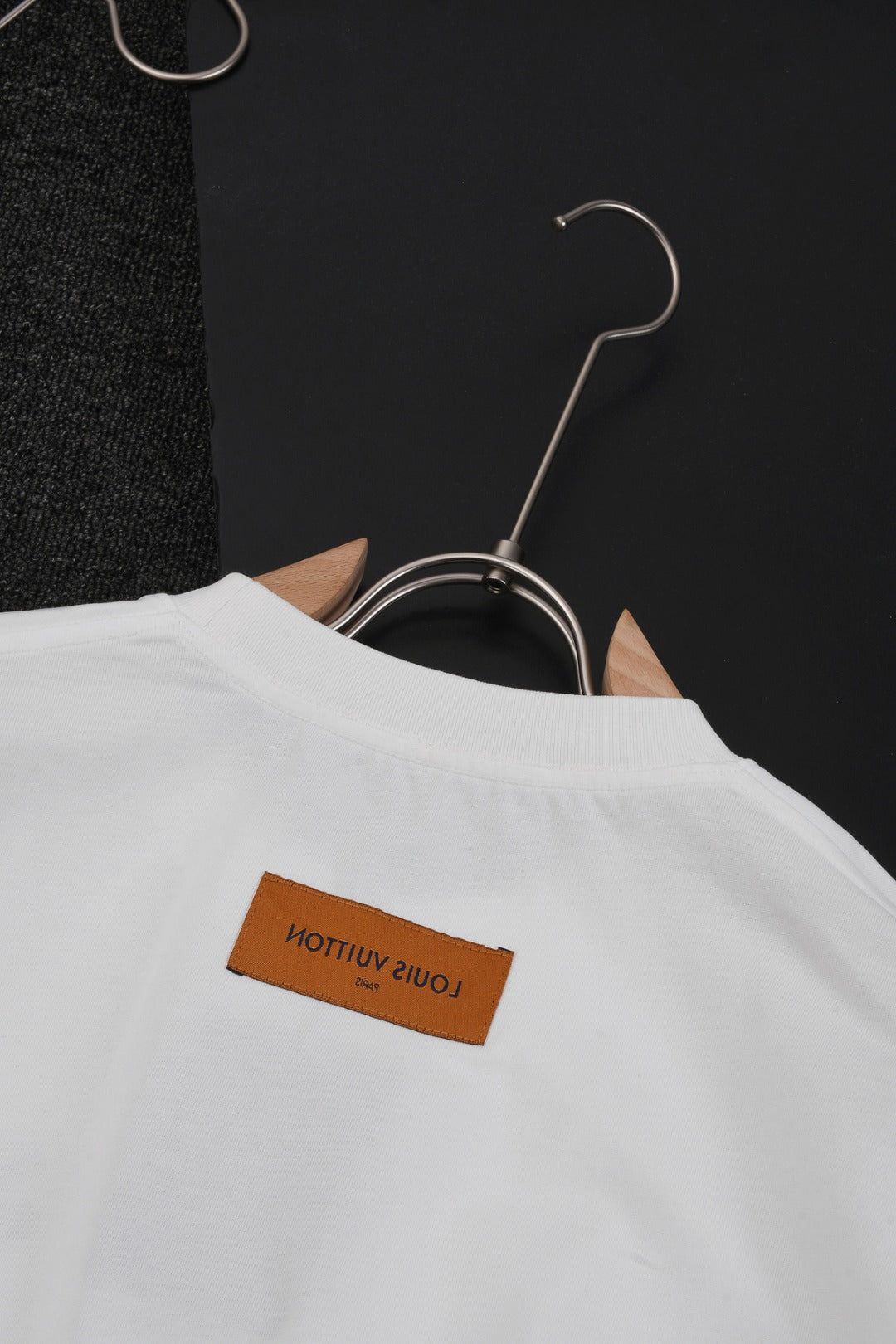 MINIMALIST STREET STYLE